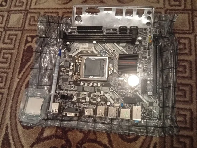 Продам материнскую плату комплектом - Мобильные телефоны и аксессуары в Новокузнецк