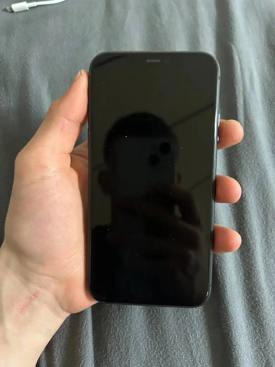 Айфон 11 с разбитым стеклом - Мобильные телефоны и аксессуары (Электроника) в Новокузнецк