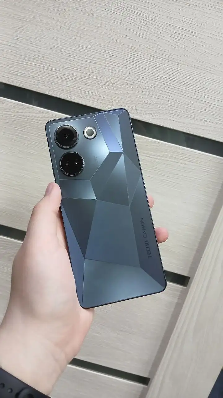 Tecno Camon 20 256GB - Смартфоны (Электроника) в Новокузнецк