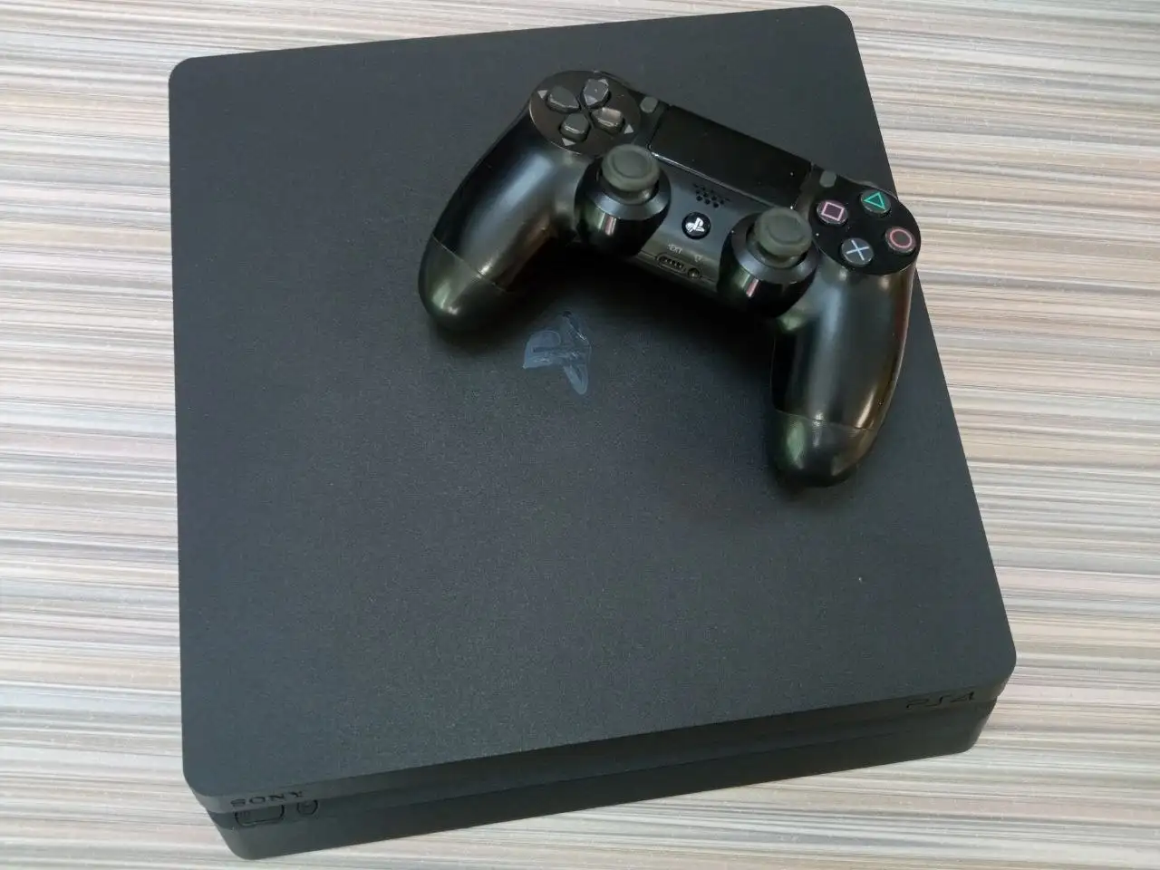 Sony PlayStation 4 Slim 1TB - Игровые приставки (Электроника) в Новокузнецк