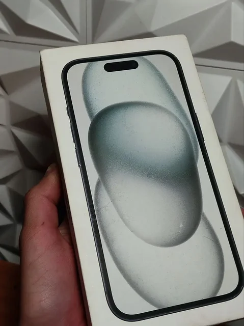 iPhone 15 128GB - Компьютерные комплектующие в Новокузнецк