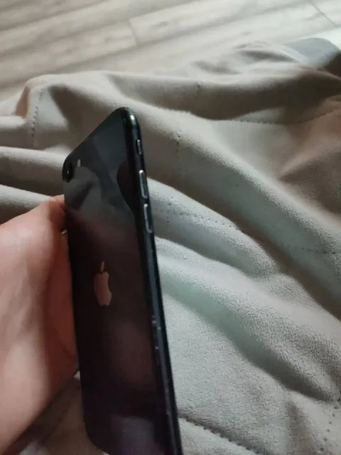 Продажа iPhone SE 2022 - Электроника в Новокузнецк