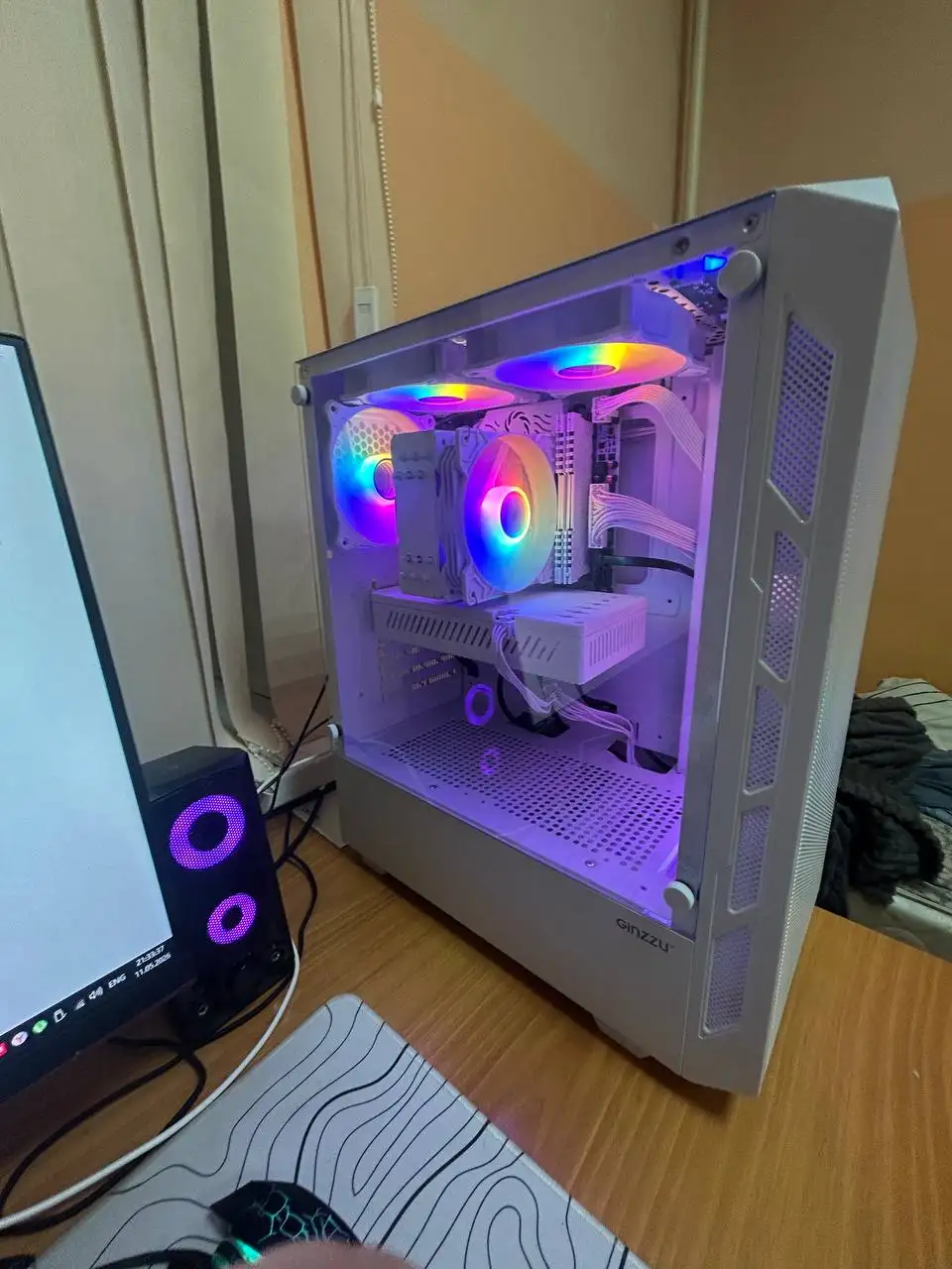 Игровой Full Setup: 14 ядер/RX580/27" 144Гц + периферия - Игровые компьютеры и ноутбуки (Электроника) в Новокузнецк