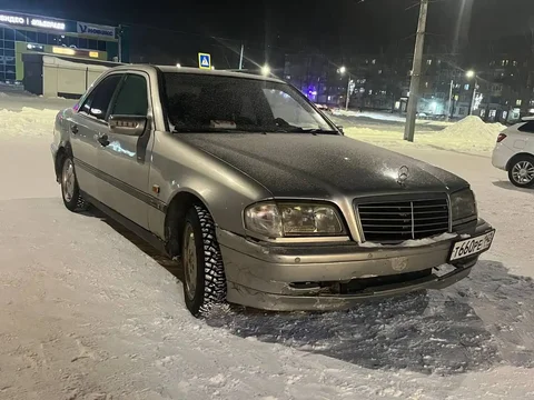 Продажа авто с обменом - Кузовные запчасти в Новокузнецк