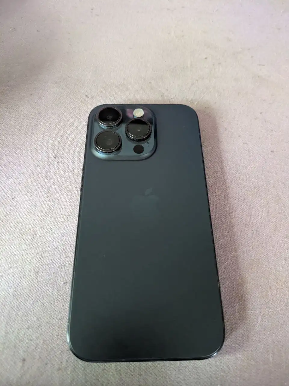 iPhone 15 Pro 256 Gb - Мобильные телефоны (Электроника) в Новокузнецк