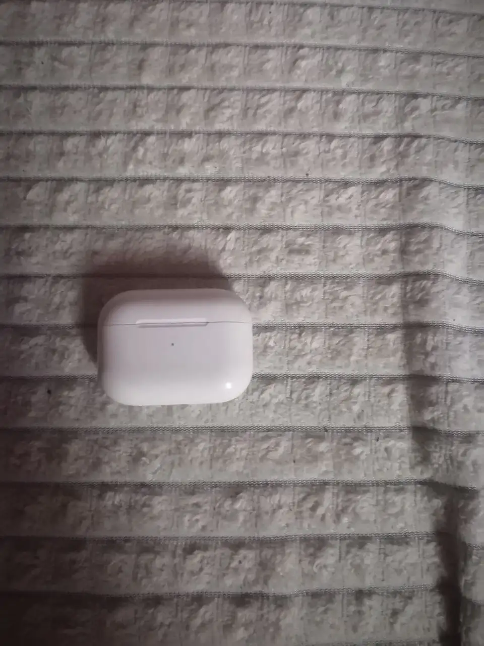 Продам наушники: AirPods и большие наушники - Аудиотехника (Электроника) в Новокузнецк