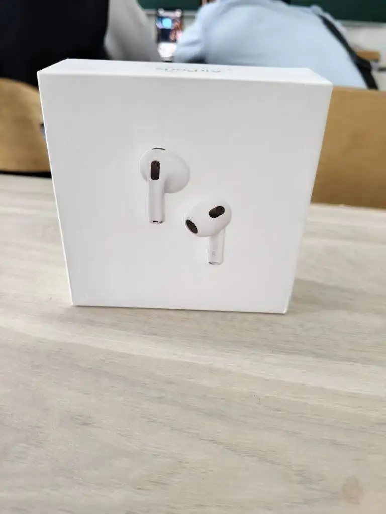 AirPods 3 поколения новые - Электроника в Новокузнецк