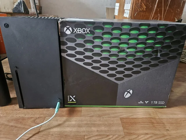 Продажа/Обмен Xbox Series X - Игровые консоли в Новокузнецк