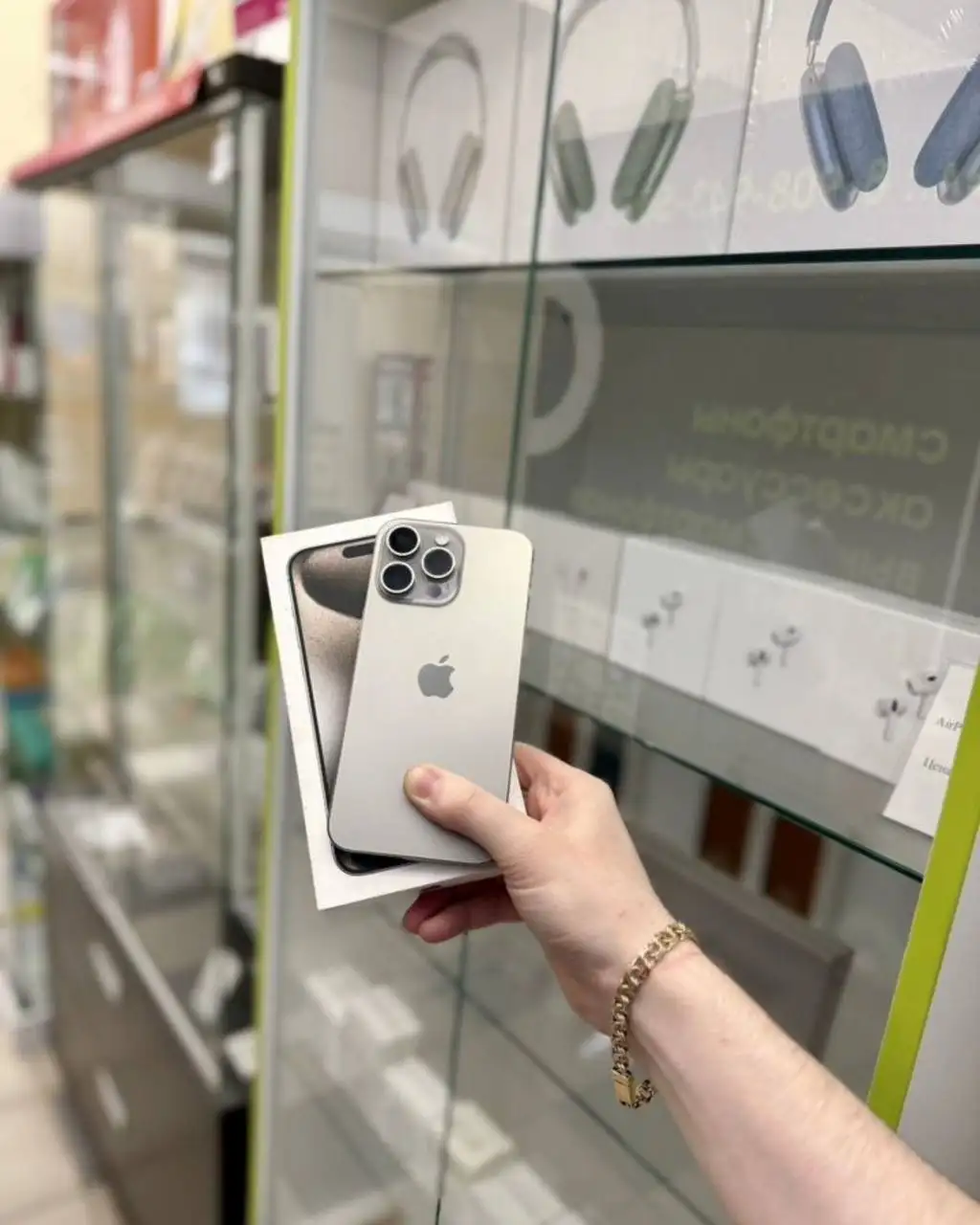 Продажа iPhone 15 Pro Max 256GB - Смартфоны (Электроника) в Новокузнецк