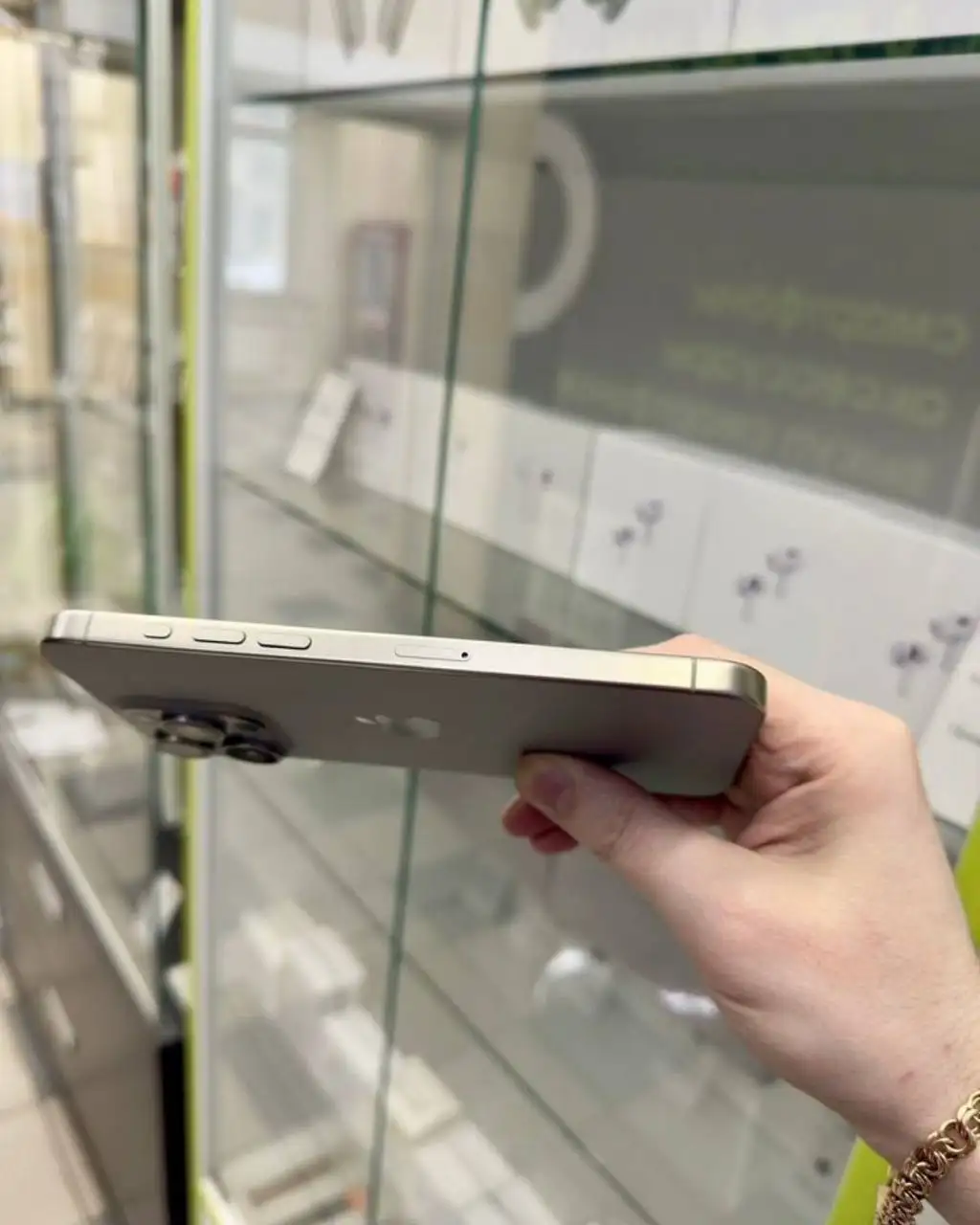 Продажа iPhone 15 Pro Max 256GB - Смартфоны (Электроника) в Новокузнецк