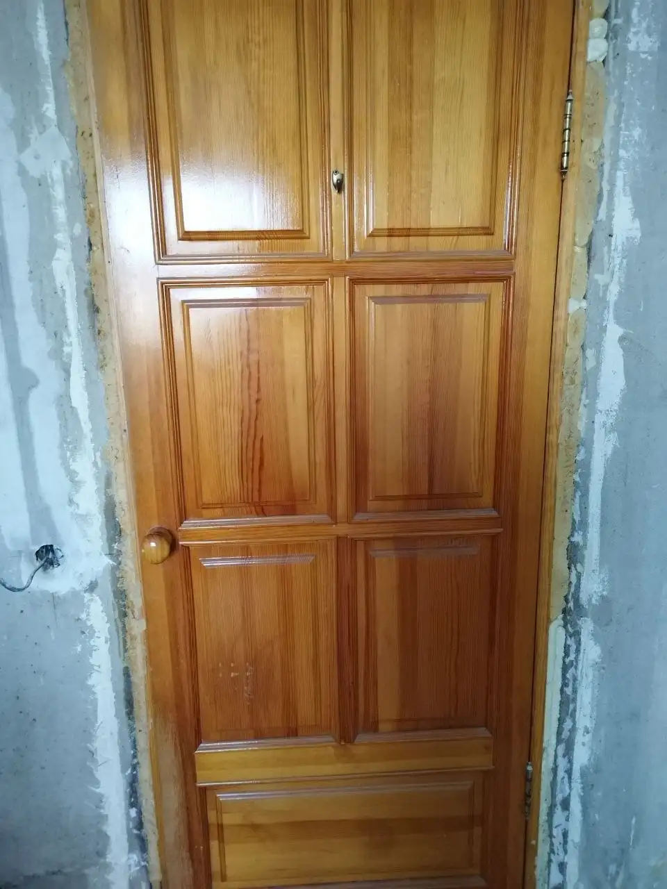 Продам двери и прихожку - Мебель (Для дома и дачи) в Новокузнецк