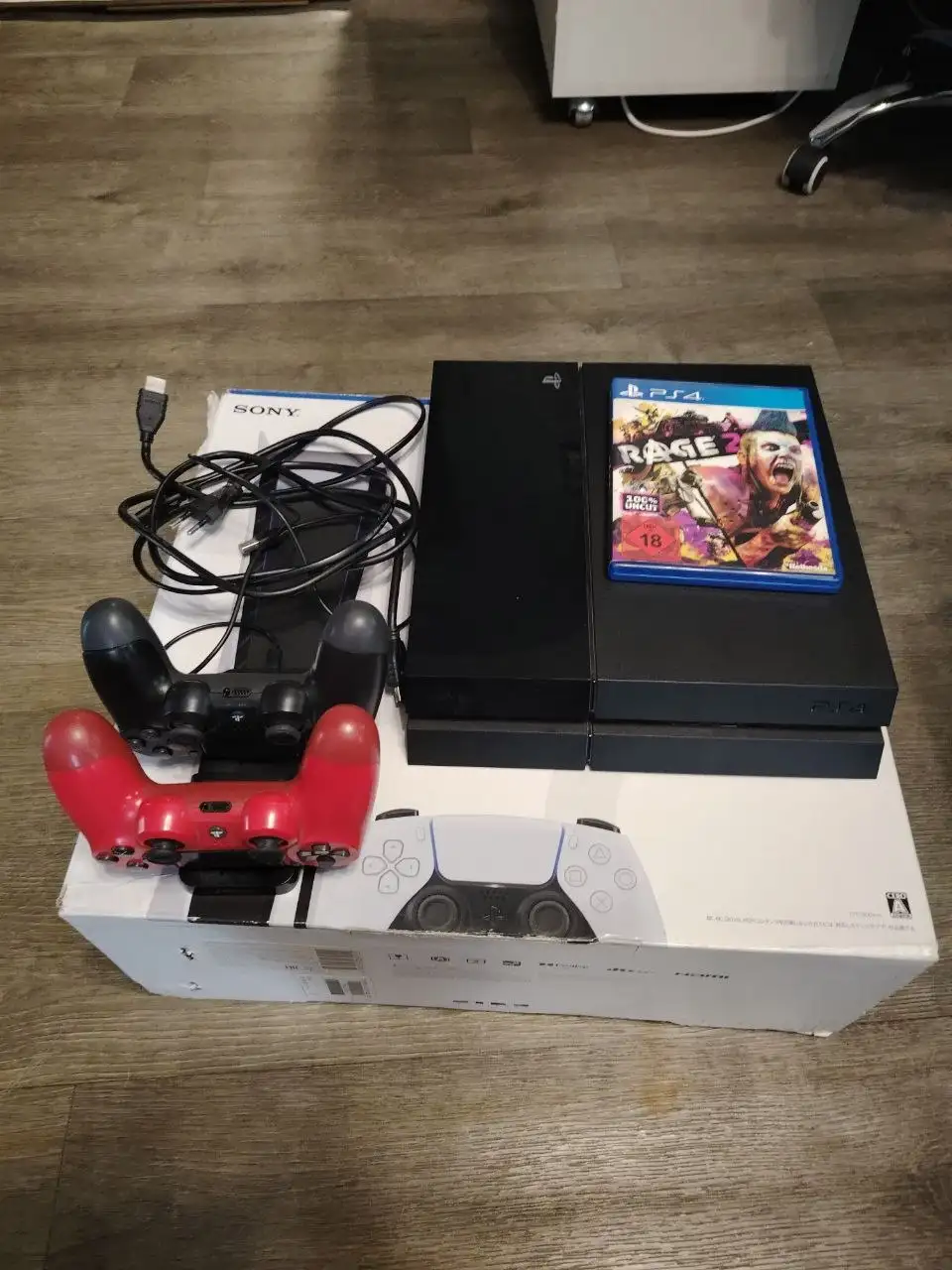 Продам PS4 500 ГБ с аксессуарами - Игровые приставки (Электроника) в Новокузнецк
