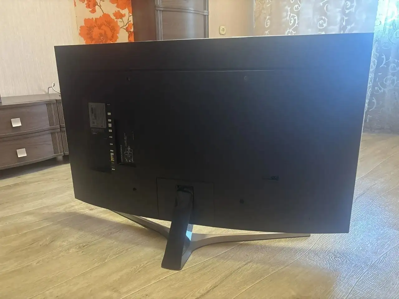 Продам телевизор Samsung 129 см изогнутый - Электроника в Новокузнецк