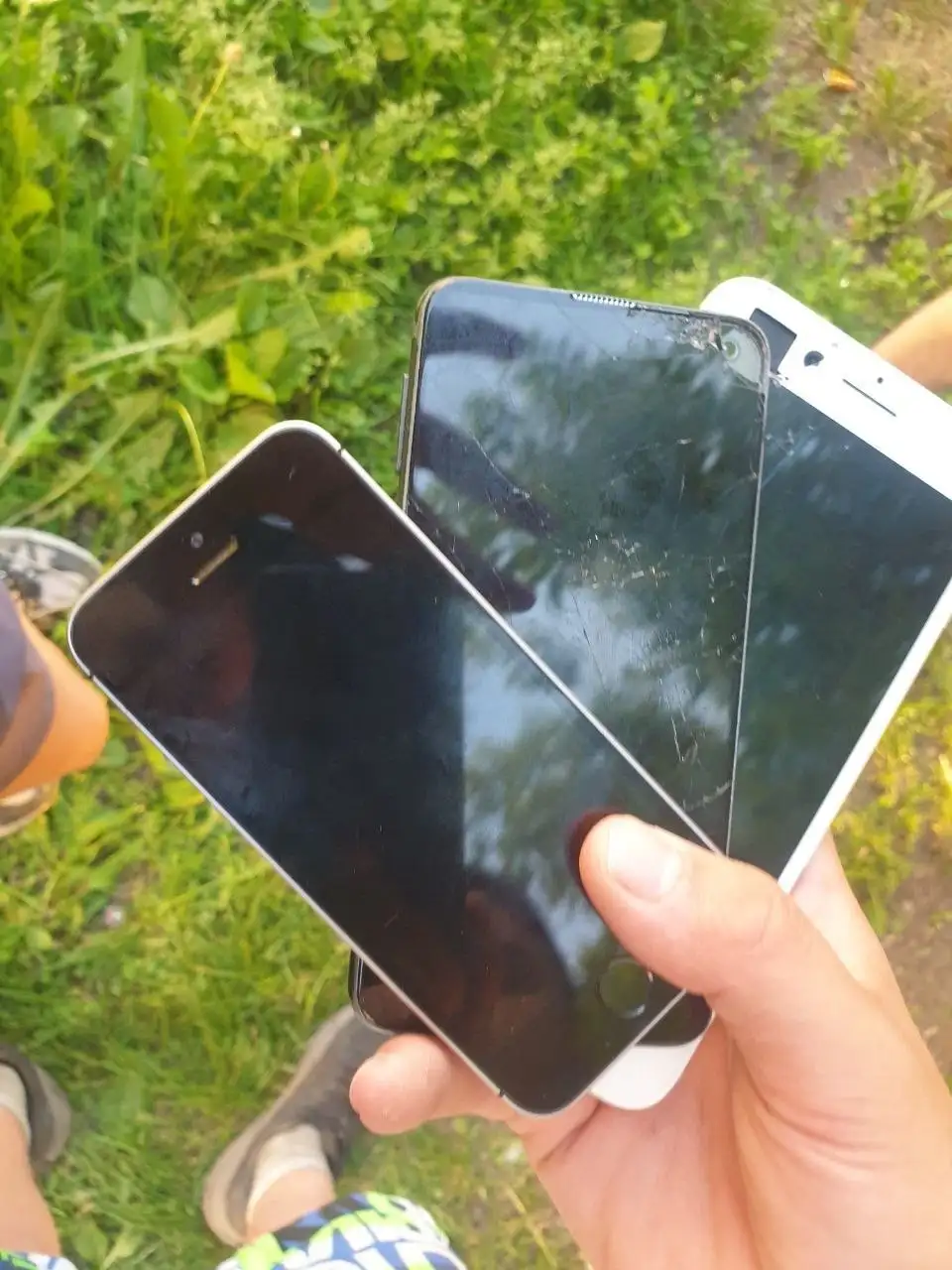 Продажа iPhone (С10е, 8+, 5s) с дефектами - Смартфоны и гаджеты (Электроника) в Новокузнецк