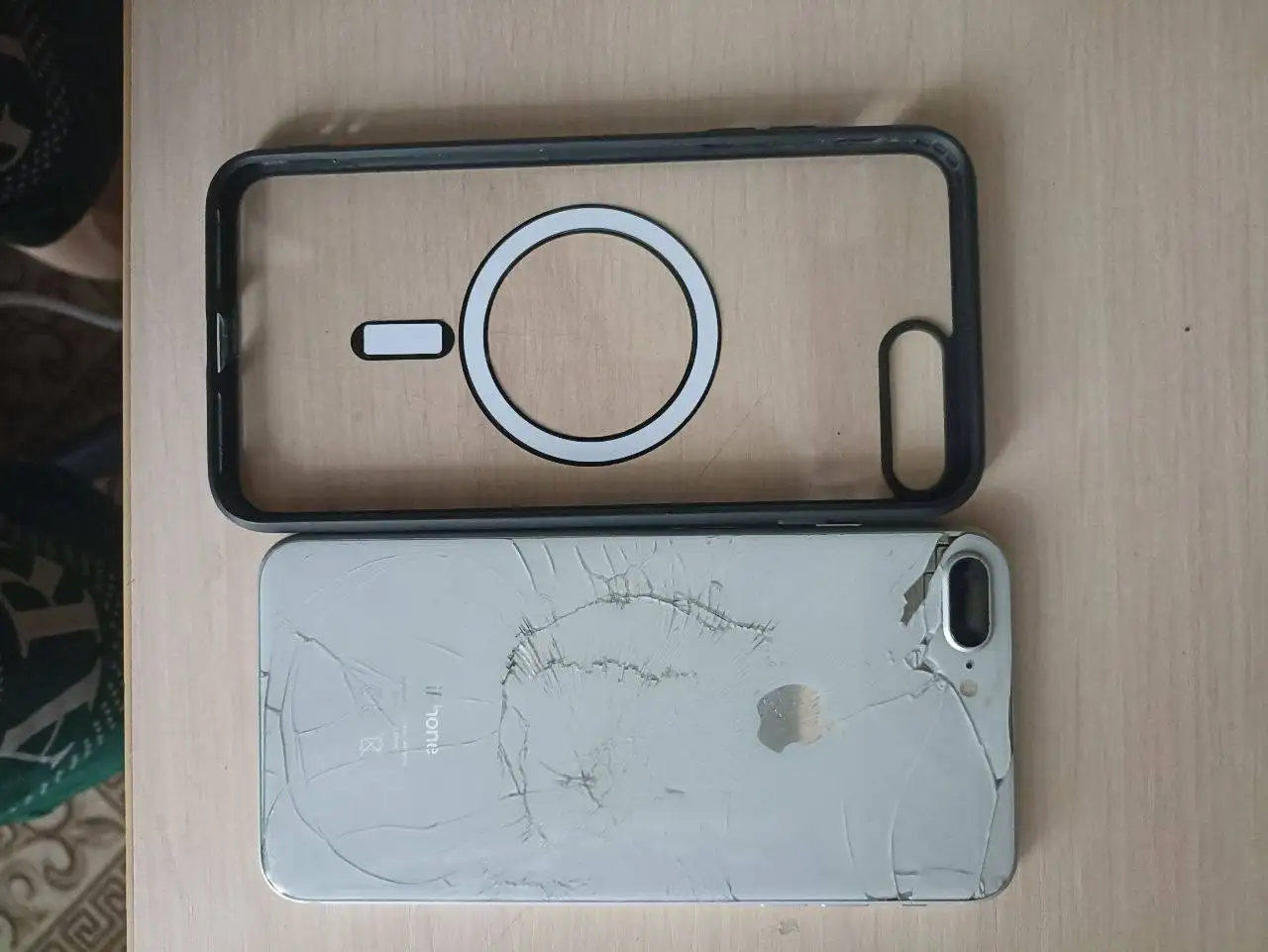 Обмен iPhone 11 128GB Starlight - Смартфоны (Электроника) в Новокузнецк