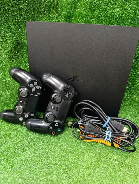 Продам Sony PlayStation 4 Slim 500GB с двумя геймпадами - Автоэлектроника в Новокузнецк