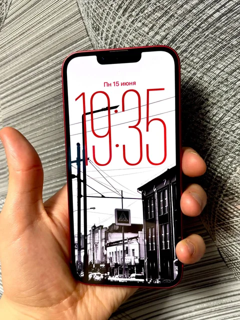 IPhone 13 256GB красный - Источники бесперебойного питания в Новокузнецк