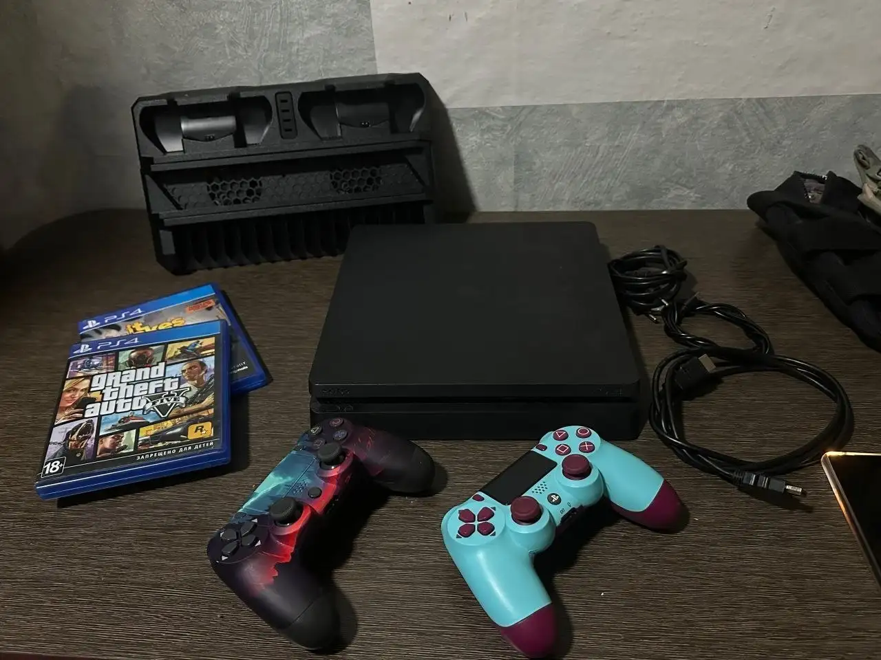 Литьё R15, PS4 Slim, часы электронные - Литье (Авто) в Новокузнецк