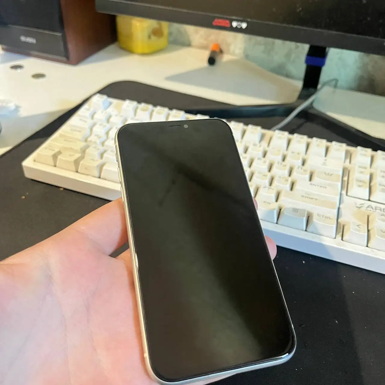 Продаю iPhone 11 128GB - Смартфоны (Электроника) в Новокузнецк