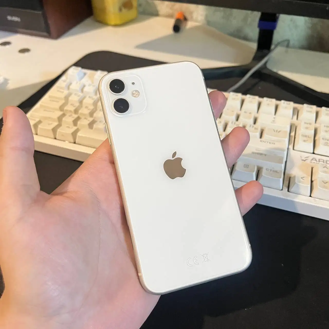 Продаю iPhone 11 128GB - Смартфоны (Электроника) в Новокузнецк