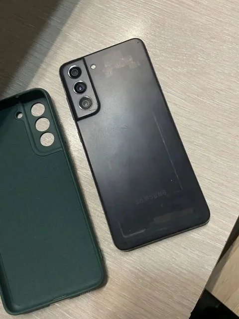 Samsung S21 FE (Snapdragon) 8/128 - Портативные колонки в Новокузнецк