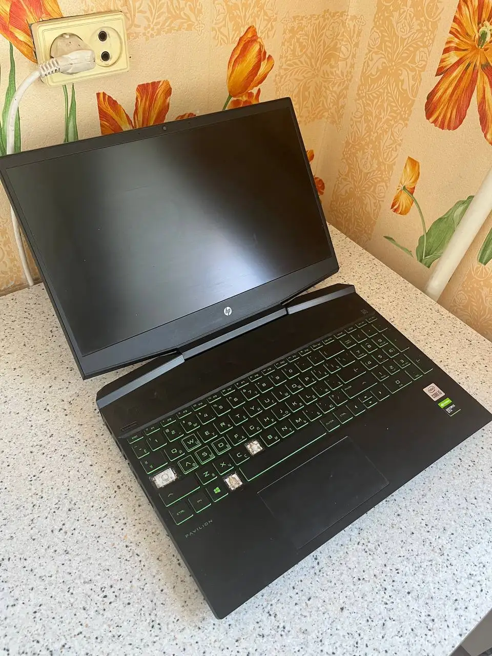HP Pavilion 15 ноутбук - Ноутбуки и компьютеры (Электроника) в Новокузнецк