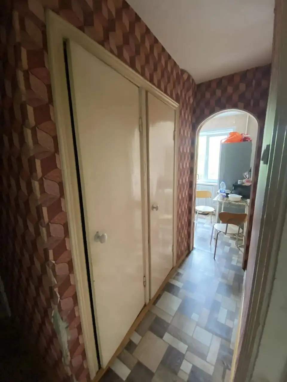 Продажа 2-комнатной квартиры в центре Новокузнецка - Квартиры (Недвижимость) в Новокузнецк