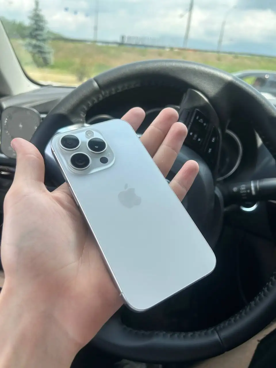 Продажа iPhone 15 Pro, iPhone 14, iPhone 13 mini и Apple Watch SE - Смартфоны (Электроника) в Новокузнецк