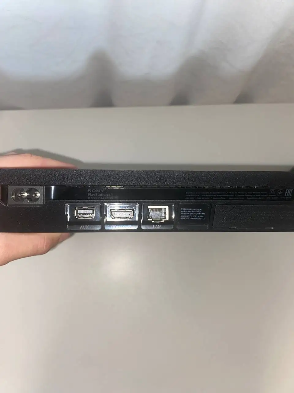PS4 Slim 1 TB с двумя джойстиками - Консоли и игры (Электроника) в Новокузнецк