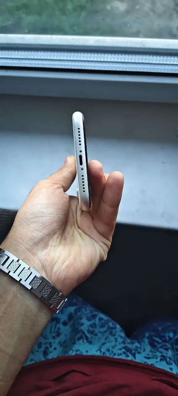 Продам iPhone 11 64GB - Смартфоны (Электроника) в Новокузнецк