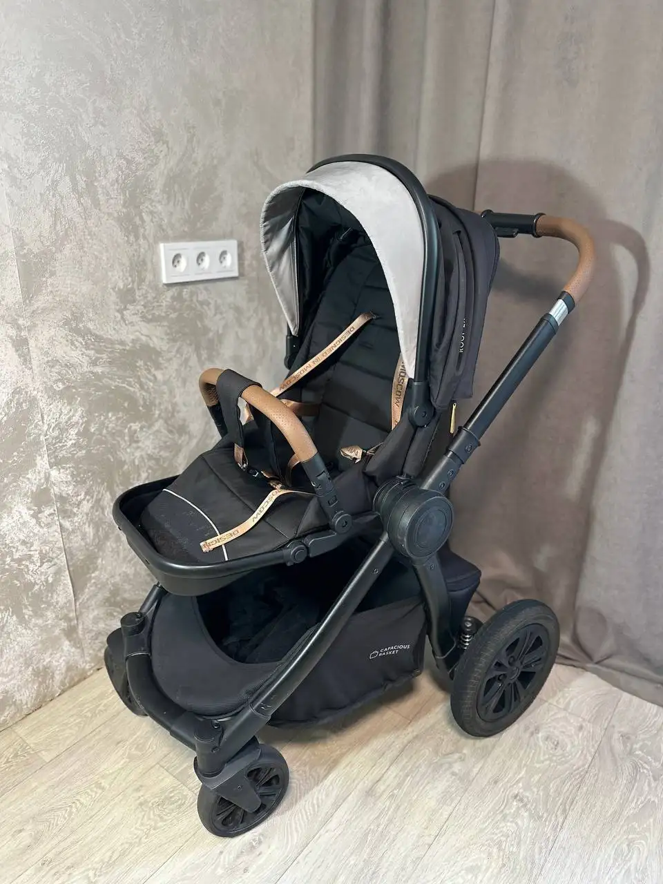 Продам коляску Happy Baby Mommer 2 в 1 - Коляски (Товары для детей) в Новокузнецк