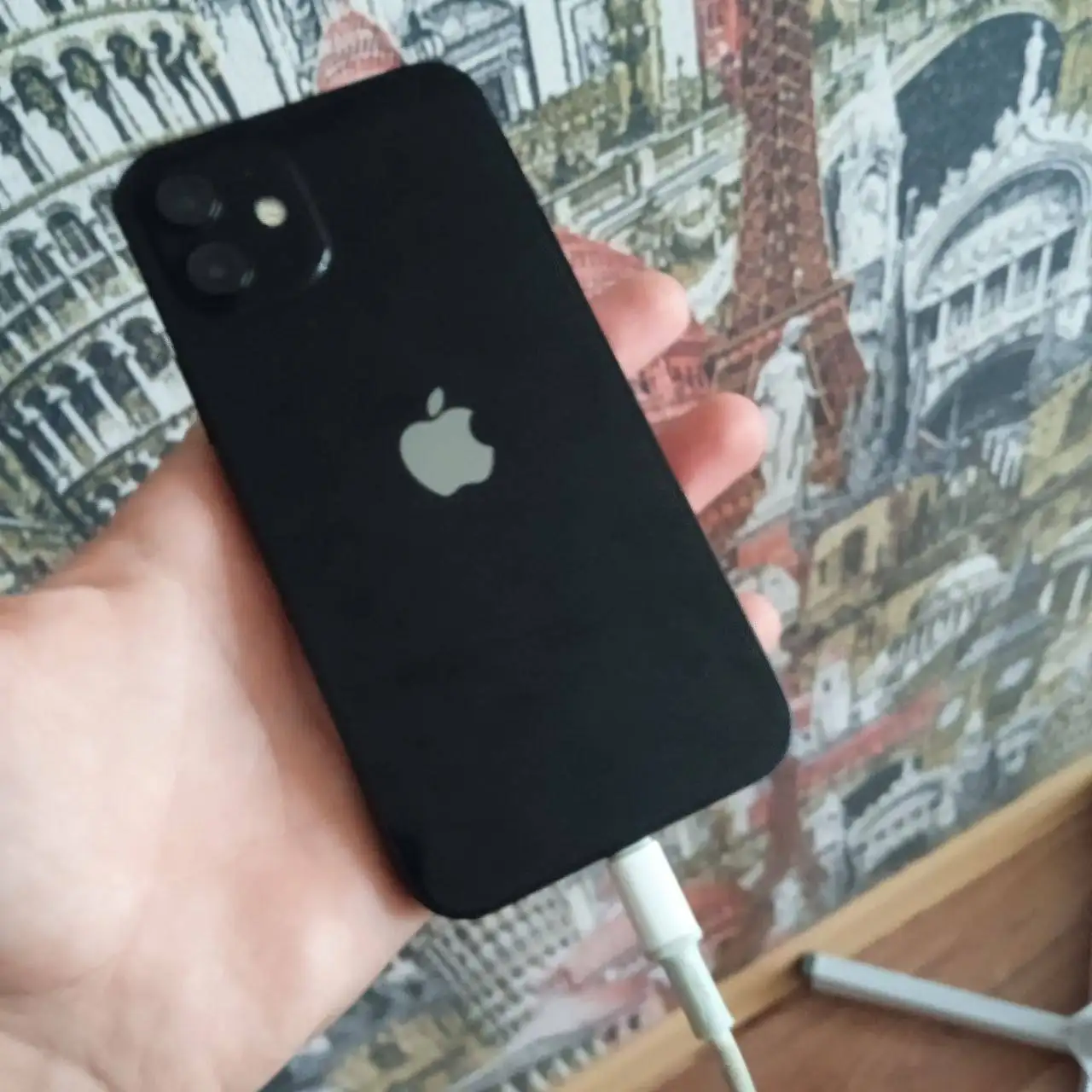 Обменяю iPhone 12 - Смартфоны (Электроника) в Новокузнецк