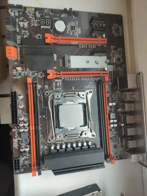 Материнская плата X99 + E5 2640 v3 и видеокарта GTX 1050 Ti - Комплектующие в Новокузнецк