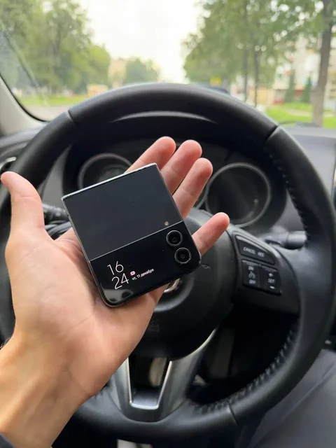 Игровой компьютер, iPhone 17 Pro Max, Samsung Z Flip4 - Смартфоны и телефоны в Новокузнецк