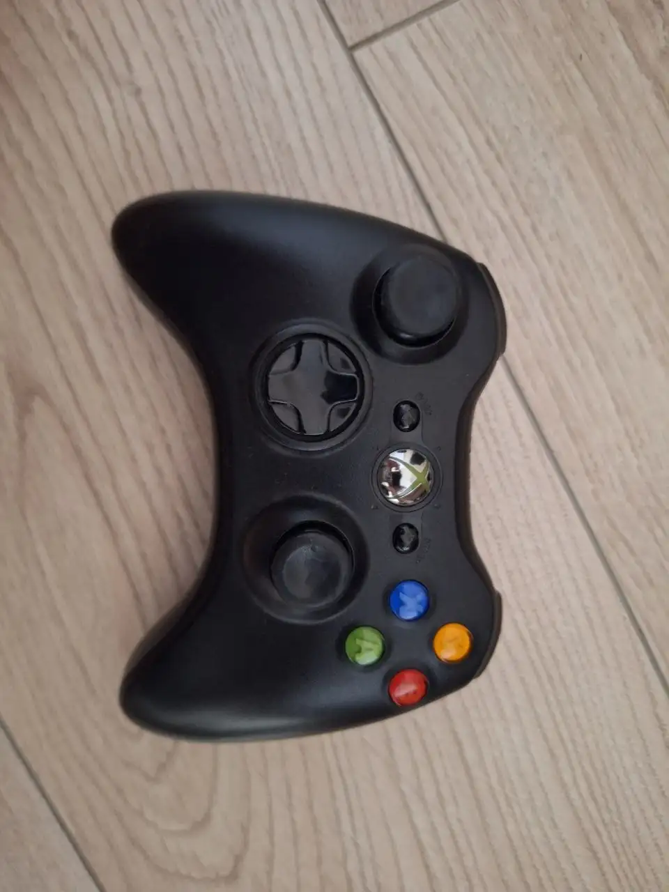 Xbox 360 Slim в хорошем состоянии - Игровые консоли и аксессуары (Электроника) в Новокузнецк