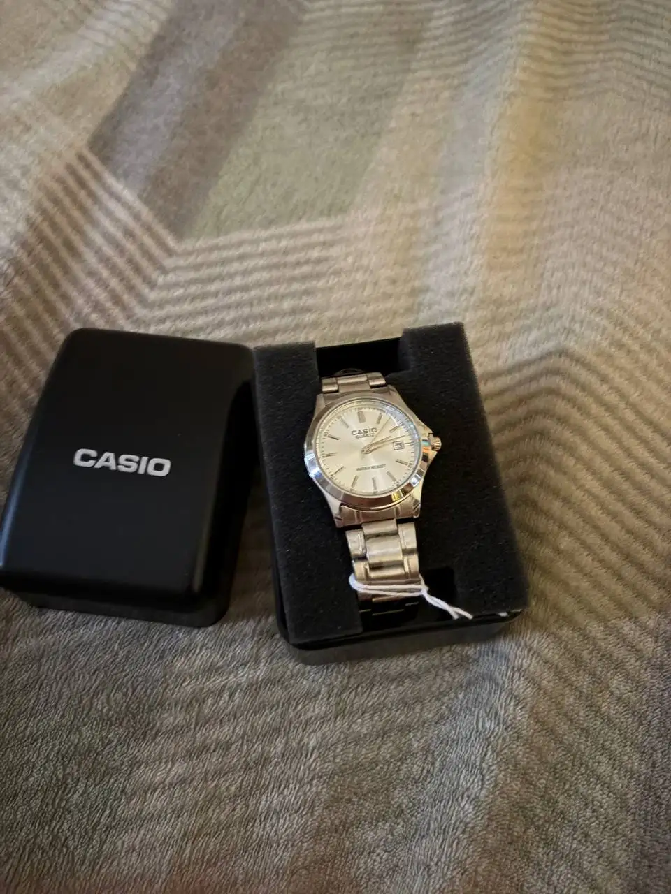 Продам новые часы CASIO QUARTZ в трех расцветках - Барахолка в Новокузнецк