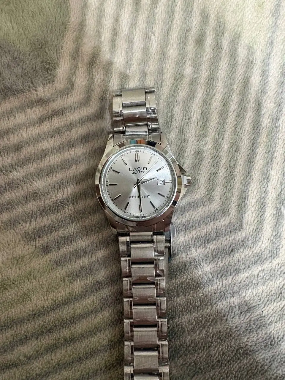 Продам новые часы CASIO QUARTZ в трех расцветках - Барахолка в Новокузнецк