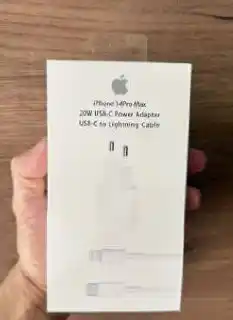 Продажа зарядок на айфон