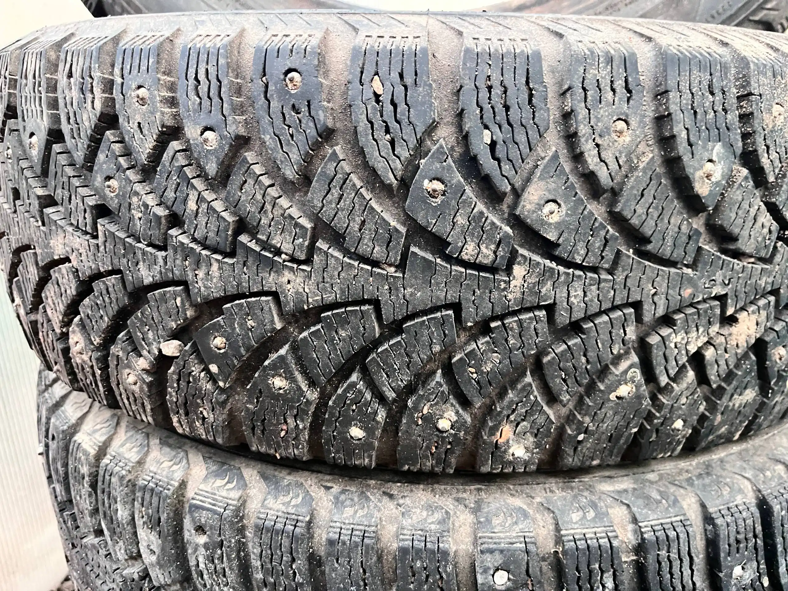 Продам зимнюю резину Nordman