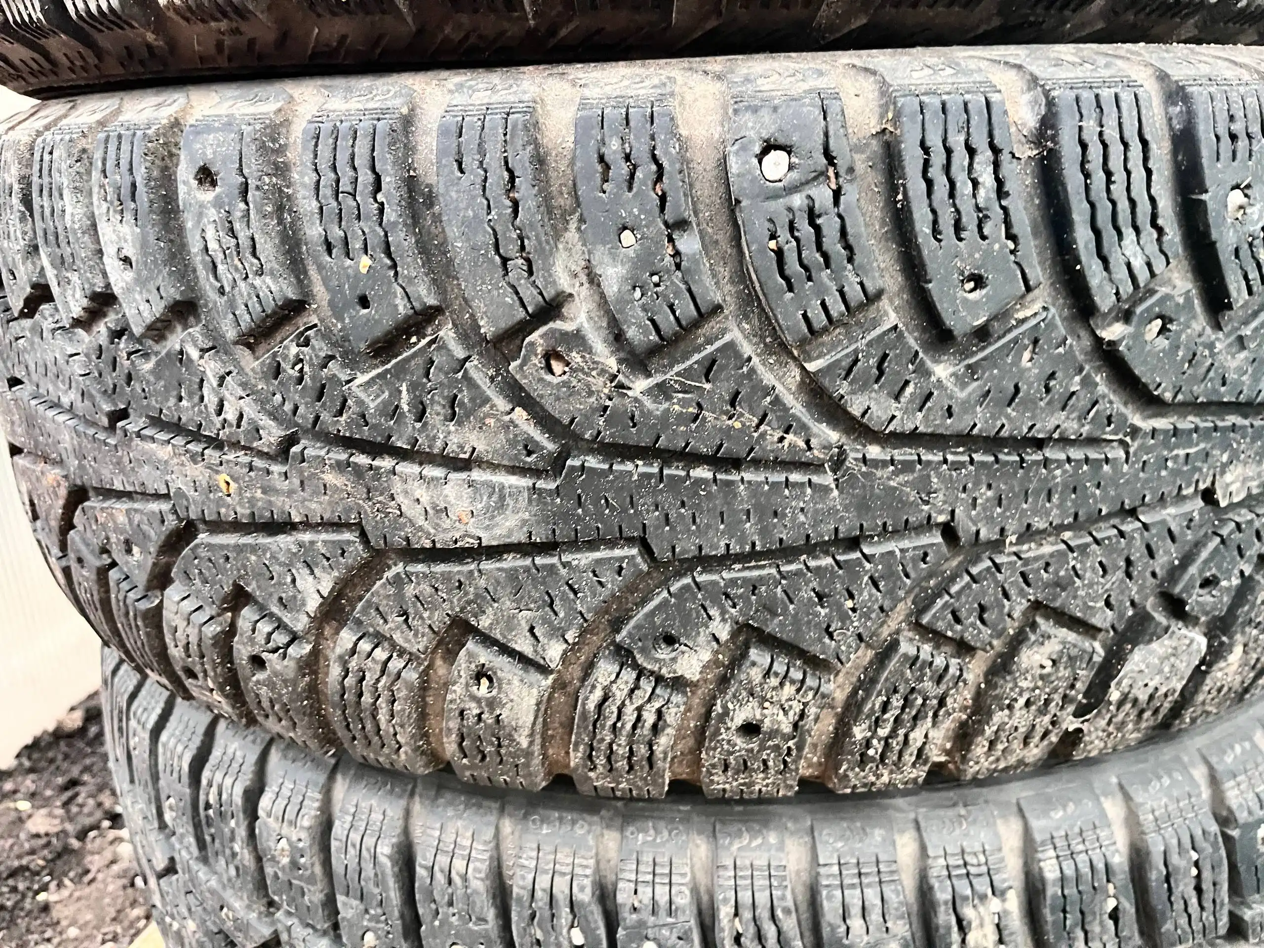 Продам зимнюю резину Nordman