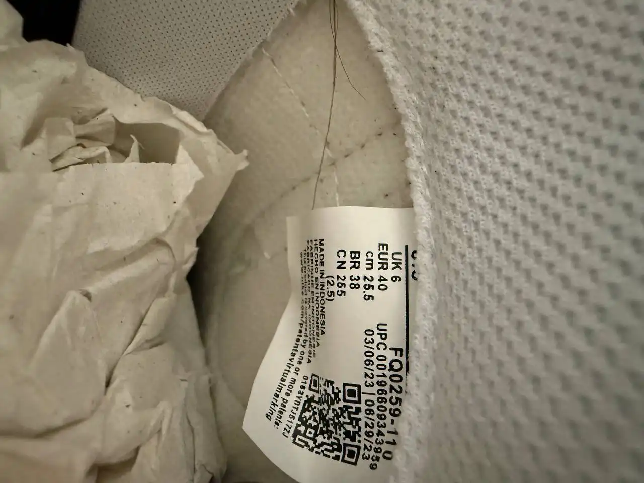 Продажа кроссовок Nike Cortez