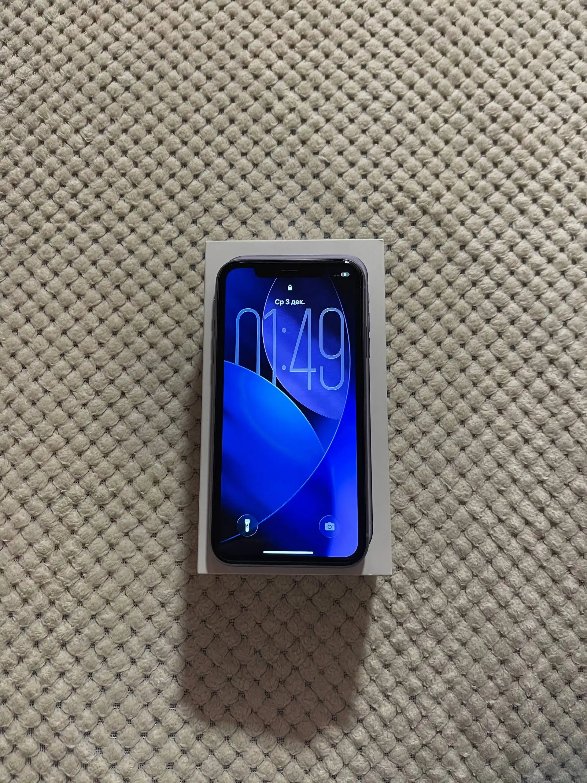 iPhone 11 64GB в отличном состоянии