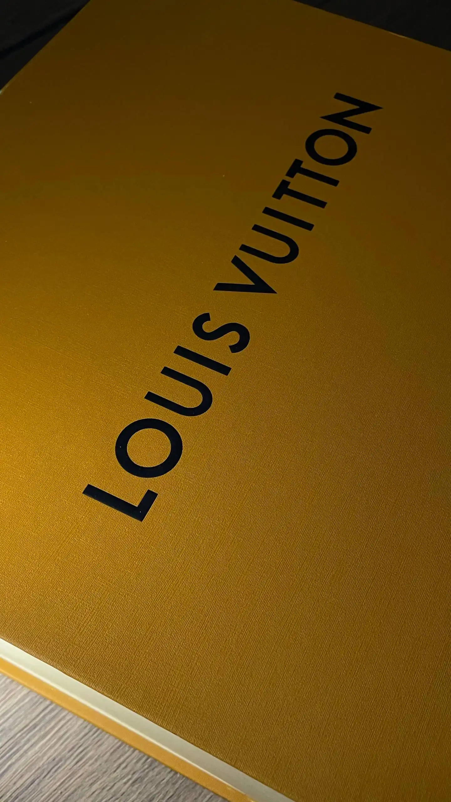 Продам сумку Louis Vuitton