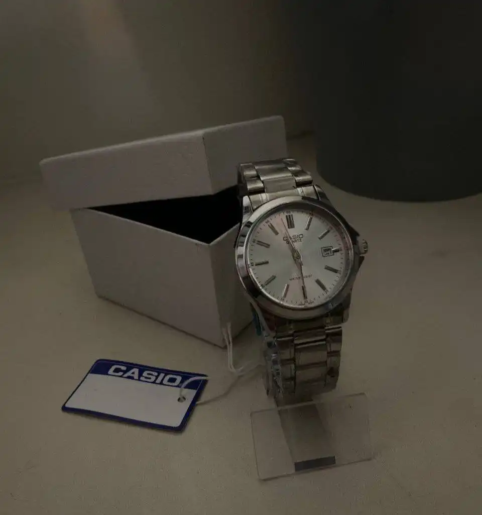 Часы Casio Quartz