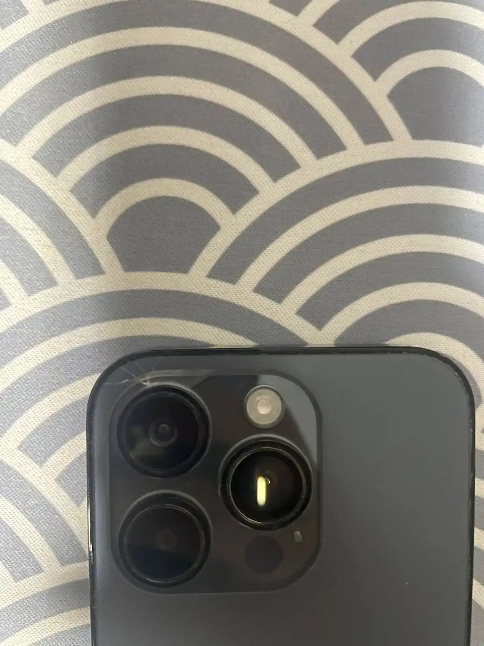 Продажа iPhone 11 Pro и iPhone 14 Pro