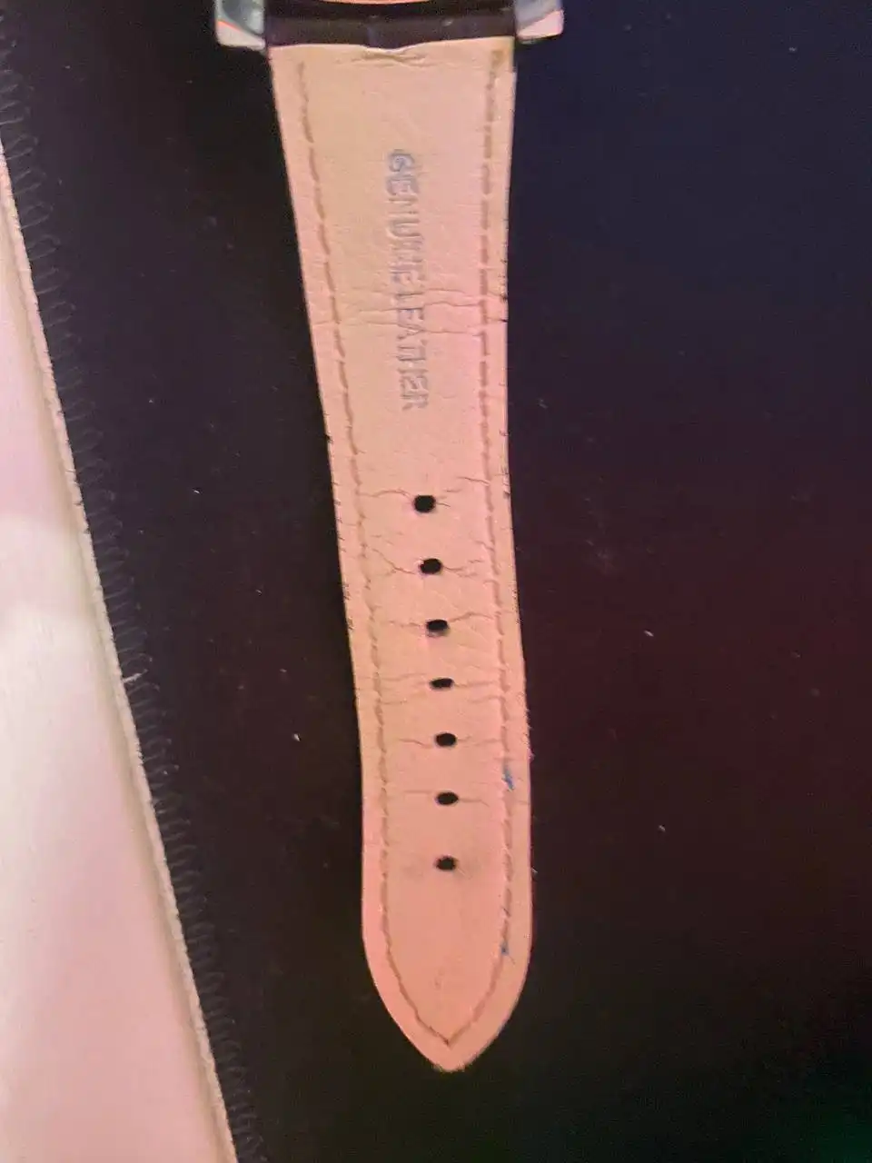 Продажа часов Panerai Luminor PAM 90 и iPhone 13