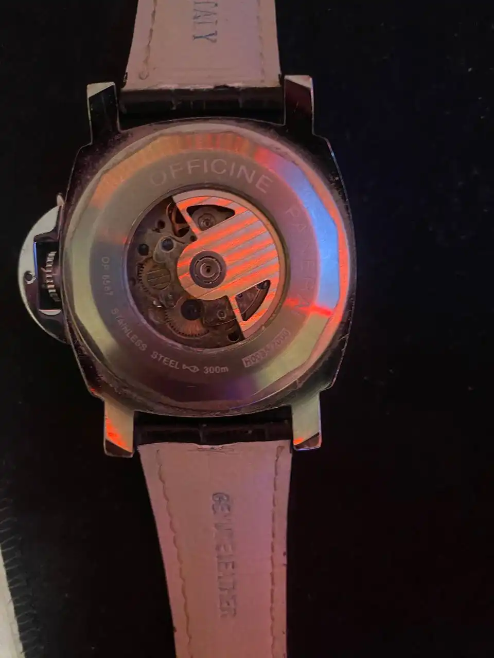 Продажа часов Panerai Luminor PAM 90 и iPhone 13