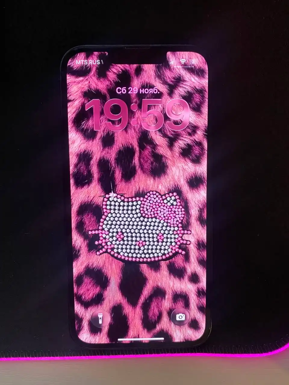 Продажа iPhone 13 в цвете Midnight