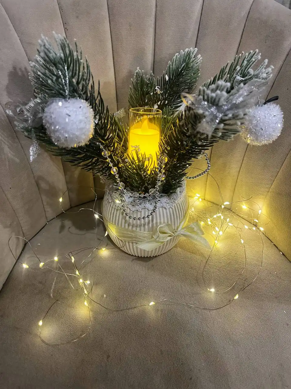 Новогодние композиции с лошадками для интерьера