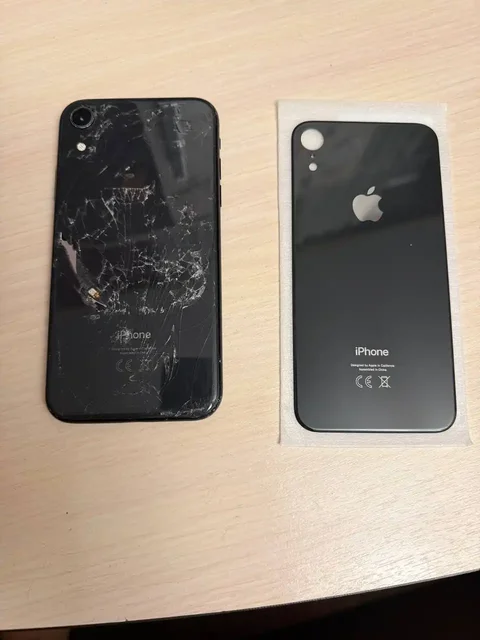 Продам iPhone Xr 128 ГБ черный - Электроника в Уфа